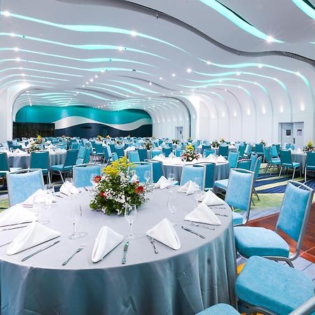 מקטאן Tambuli Seaside Resort And Spa מראה חיצוני תמונה