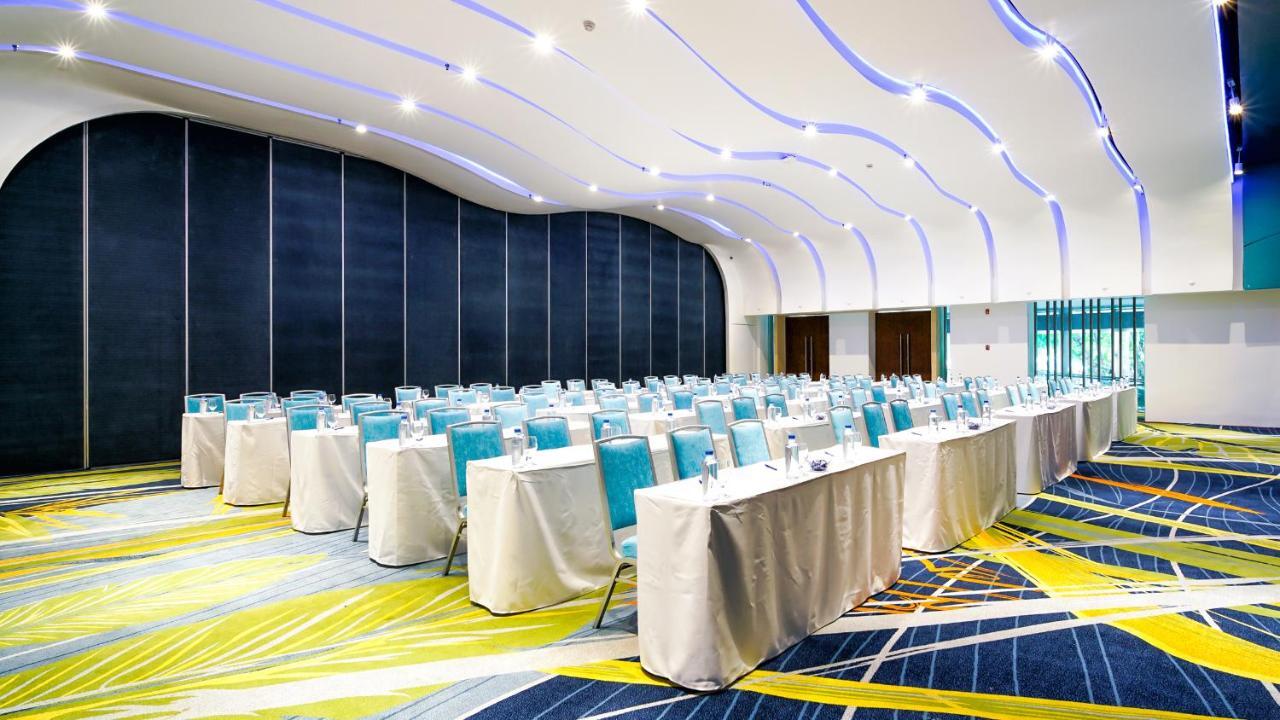 מקטאן Tambuli Seaside Resort And Spa מראה חיצוני תמונה